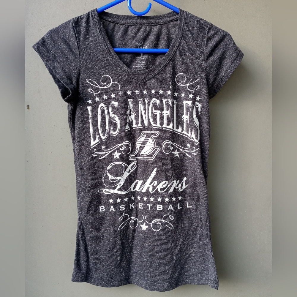 EUC Los Angeles Lakers T-shirt